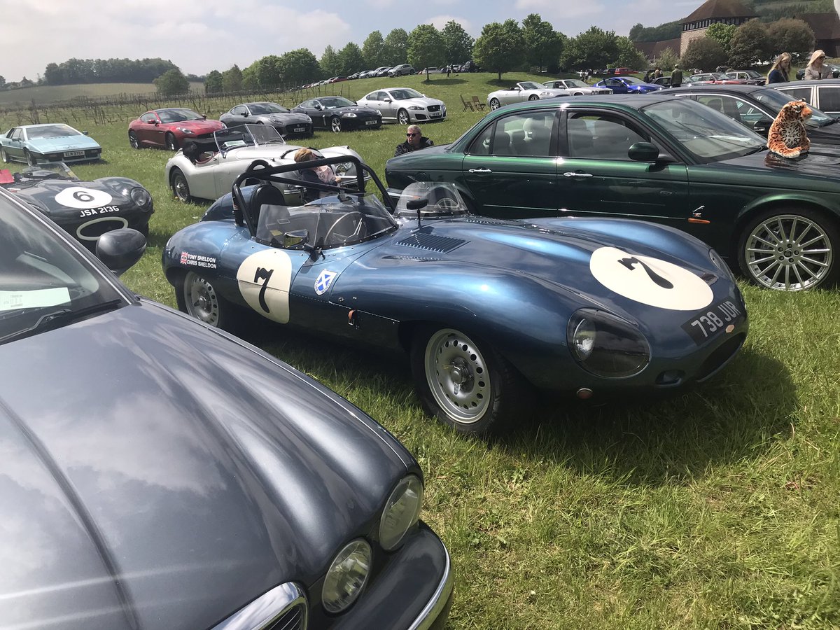 JFBrightonMeets's tweet photo. JaguarForumsUK is already open to bookings, both trade and attendees. Book now to guarantee your place at our May 2022 event. Quick and easy booking at https://t.co/YhhOqqB2TX. #MayJagMeet #jaguarforumsuk #jaguarbrealfastclub #scratchshield https://t.co/FGJOCZZ2T5