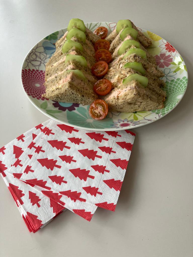 NigelPipkinPR's tweet photo. Hi @joelycett ‘Royalty’ here, with today’s plate of sandwiches, neat triangles in straight lines with a garnish. Enjoy your day, Nigel &amp; Sally of Sutton Coldfield. https://t.co/YRVyN4rqXf