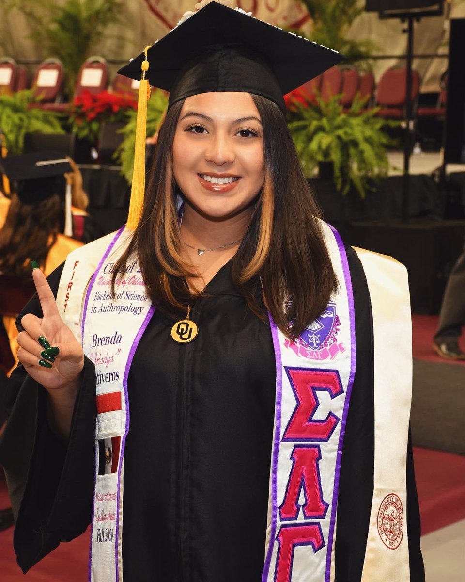 OUGammas's tweet image. #gammasgraduate

Congratulations to our sister Brenda “Irisdys” Rambitan Ontiveros, the deuce of the Malaρότερη Comosatu Epsilon Alpha line!!

Brenda has graduated with a Bachelors of Science in Human Health and Biology.