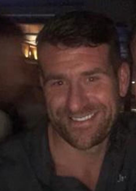 The family of a much-loved son &amp; dad who died after a suspected assault have issued a heartfelt tribute.

Simon Birch, 39, died after an incident in Newbottle on Saturday. His parents &amp; two daughters have now paid tribute to him, saying his smile “would light up a room”. 💙 (1/2)