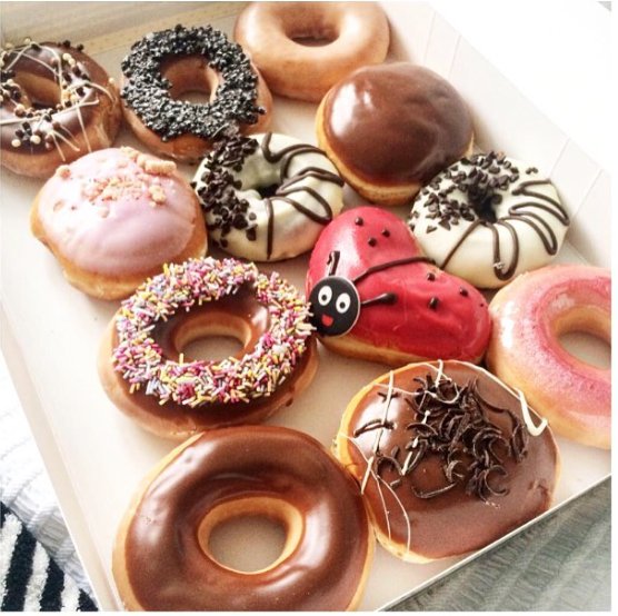 NeoCityTakeout's tweet photo. 🔔Hi @storedD0TAE,

We hope you enjoy this delight delivered by Taeyong especially for you 🧁

Sender: 🧻 
Side note: Tau ga persamaan kamu sama Yogyakarta? Iya, sama-sama Istimewa ^^ 

Enjoy 🥠 https://t.co/RU4zU9pdEl https://t.co/96YS3pxJZh