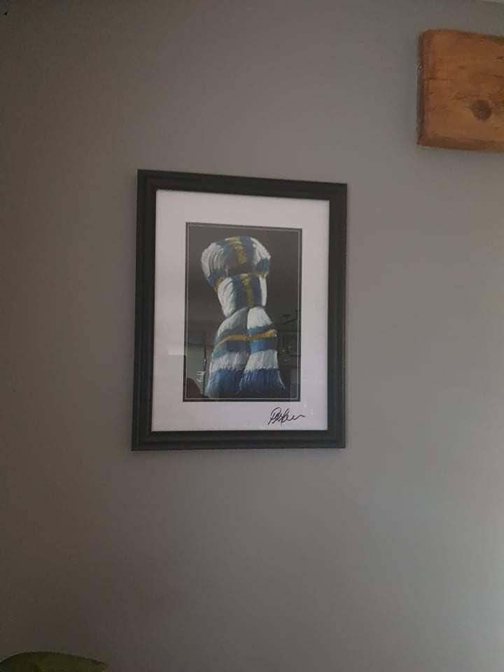 GhostScarfs's tweet photo. @LUFCHistory memories in your home. Be kind, give us a retweet x https://t.co/tnrWu9ejOe