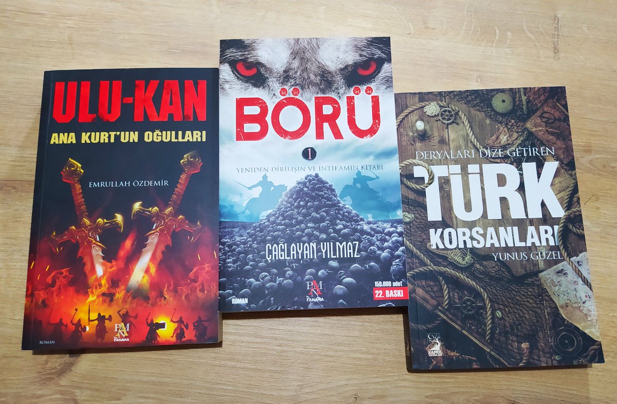 Hızlı bir çekiliş yapalım;

✅ Bu twiti RT eden
✅ Beni takip eden

📌 1 kişiye resimdeki 3 kitabı hediye edelim.

🕛 Gece 12'de kazananı açıklayalım.

Herkese bol şans :)