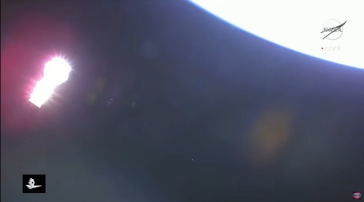 japparin's tweet photo. Keyhole to the universe https://t.co/Xf1RxuUL1Z