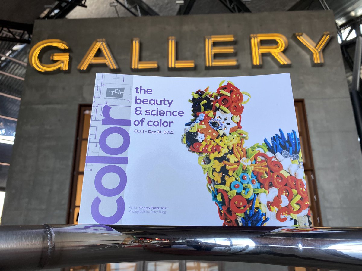 Last few days to catch this “colorful” exhibition at the TCA! Closes Dec 31.

#tcagallery #tempearts #tempe #art #gallery #color #beauty #science