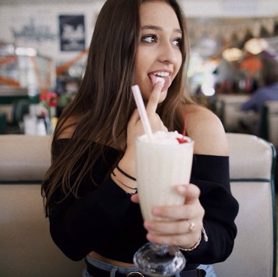 aliquisaudax's tweet photo. —;

Lunch date ☀️ https://t.co/7KUM94KvEU