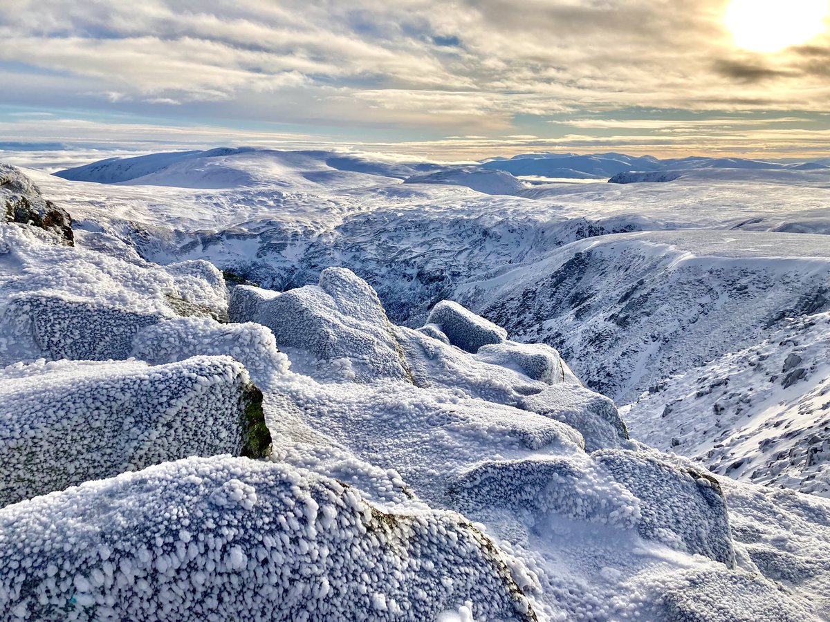 AilsaSnaith's tweet image. Sgor Gaoith. Possibly one of the best views in the #Cairngorms #Scotland