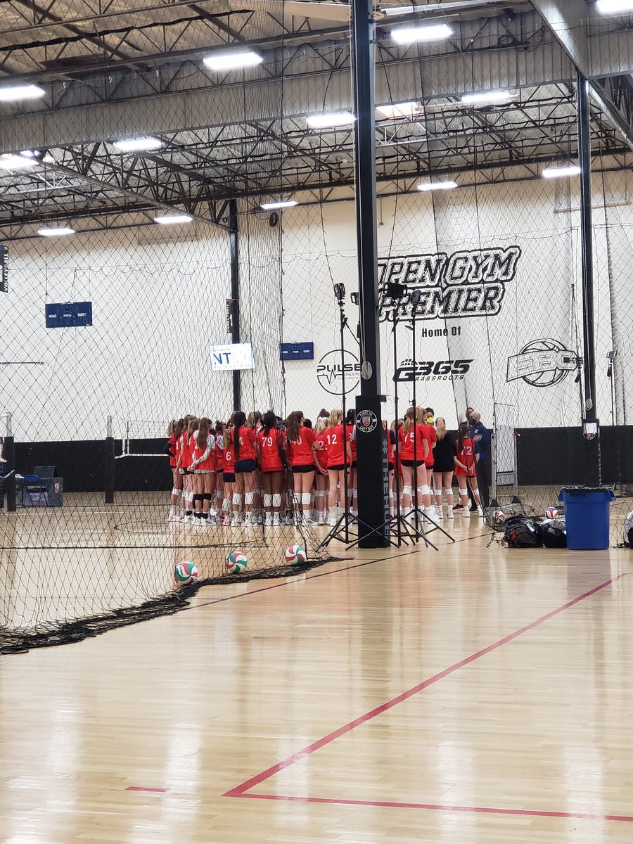 DublinRothe's tweet photo. Day 2: great start w/ zoom call, followed by morning court session. Super excited for the day. Let's do this @AlecRothe 
#AtomicWindmill #RothePeanut @DSHSLVB @EliteVBTC @irishat25 https://t.co/JBPv59c8vw