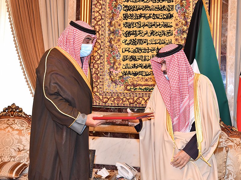kuwaittimesnews's tweet photo. New Cabinet includes three more MPs, nine new faces https://t.co/vbLs3DzQxI via @kuwaittimesnews 
#KuwaitCabinet #KuwaitNewCabinet #KuwaitPM
#KuwaitTimes #KuwaitNews #Kuwait https://t.co/eGLynysKv3