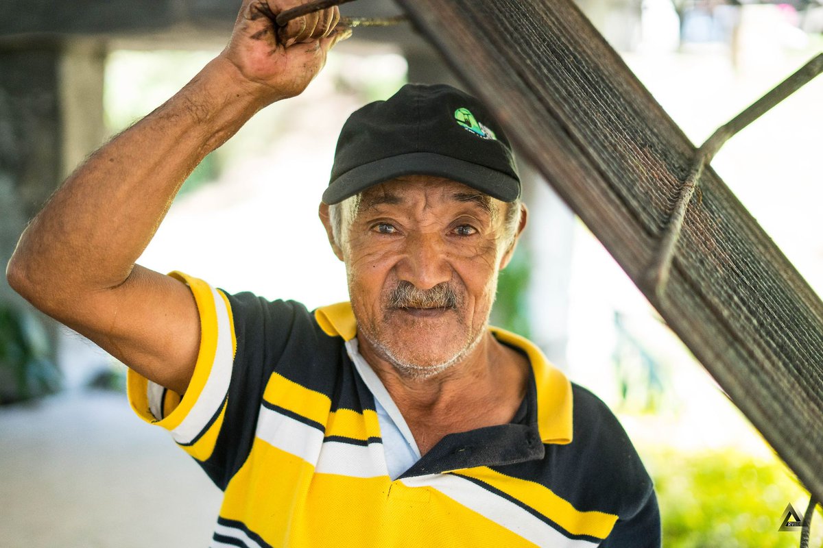 romainvlx's tweet photo. Abuelito

#guatemala #photooftheday #travelphotography #travel #voyage #photography https://t.co/o2UOespcPk