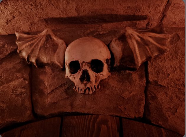 EscapeGameBlog's tweet image. Ce soir, on fonce chez @MasterioParis pour trouver la Pierre de Lumière! Dernier escape de l’année pour les Pandas!