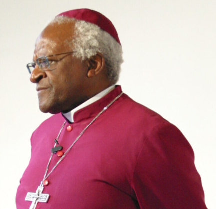 DavaExplorer's tweet photo. A peace maker, moral leader, Archbishop Desmond Tutu inspired me as a student @NotreDame. Ending apartheid w/compassion, justice, truth &amp; reconciliation-an example for the world.The work continues to realize his vision of one connected family and world. RIP #ArchbishopTutu https://t.co/YCS3RZOkrM