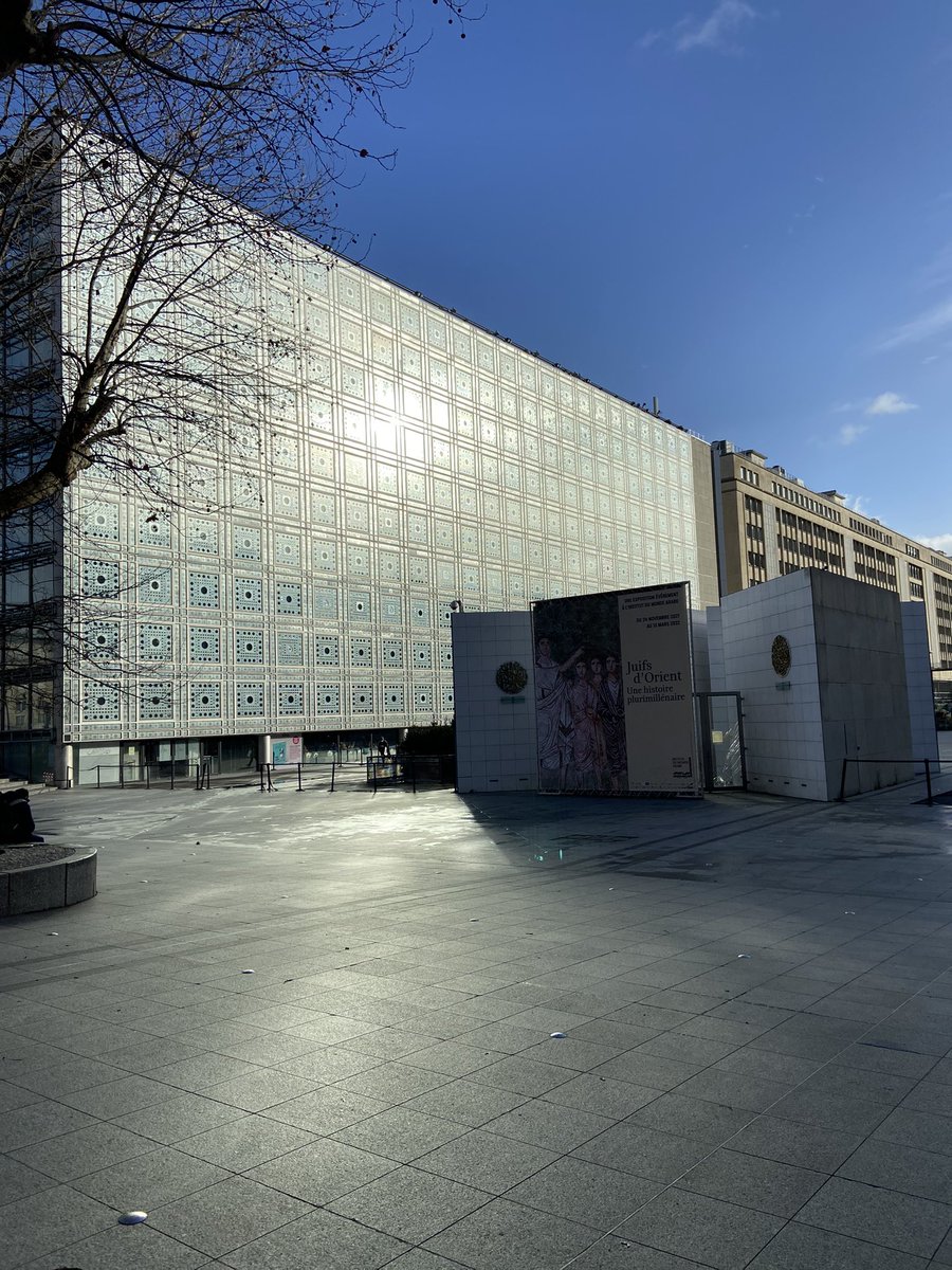 armelle_ch's tweet photo. « Lumières du Liban, art moderne et contemporain de 1950 à aujourd’hui » et « Juifs d’Orient, une histoire plurimillénaire »  @imarabe ✨ https://t.co/p0UhWhXJCu