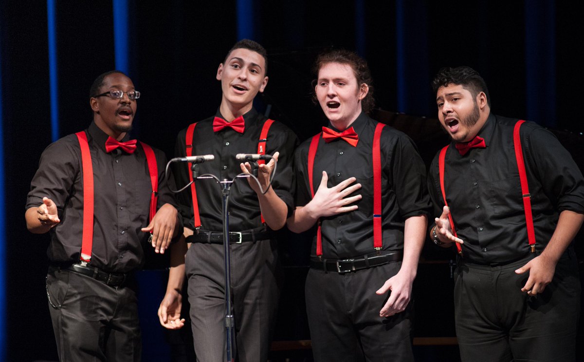 AccessVSA's tweet photo. The @kencen invites outstanding young musicians with disabilities, ages 14-25, to apply for the 2022 VSA International Young Soloists Award! Applications are due by Monday, February 28, 2022. Learn more at https://t.co/l3KH3n4w5x. #vsaiys #a11y #disabilitymusic https://t.co/vmtb61V4O8