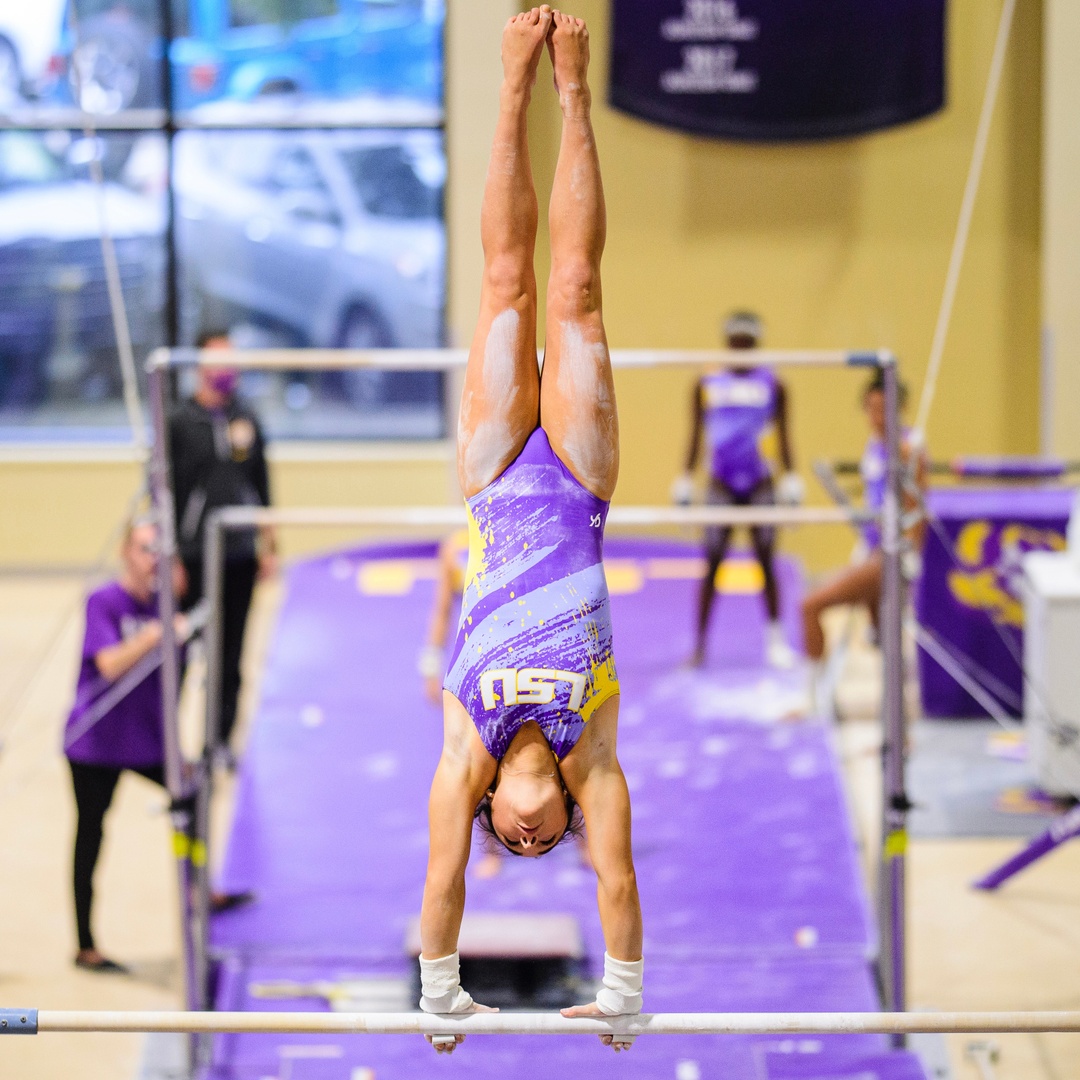 lsutaf's tweet photo. Are you excited to watch our Tigers stick the landing? 👑 

1️⃣0️⃣days left until @LSUgym is back on the mat! 

#BornToBeTigers #StickCrowns https://t.co/ewbDEXs7DO