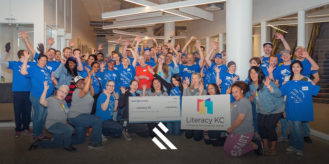 BurnsMcDonnell's tweet photo. Through volunteer programs, monetary support and engagement opportunities, our employee-owners have built a meaningful relationship with United Way. Learn more about how United Way builds diversity into its culture. https://t.co/uLUfVoggXL #TogetherByDesign #Diversity #Culture https://t.co/MlmFOm9t8q