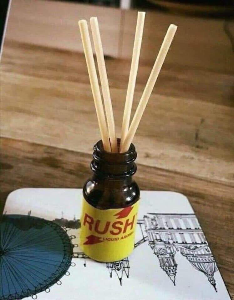 Imagine walking into somebody’s house and your butthole opens out of nowhere 😭