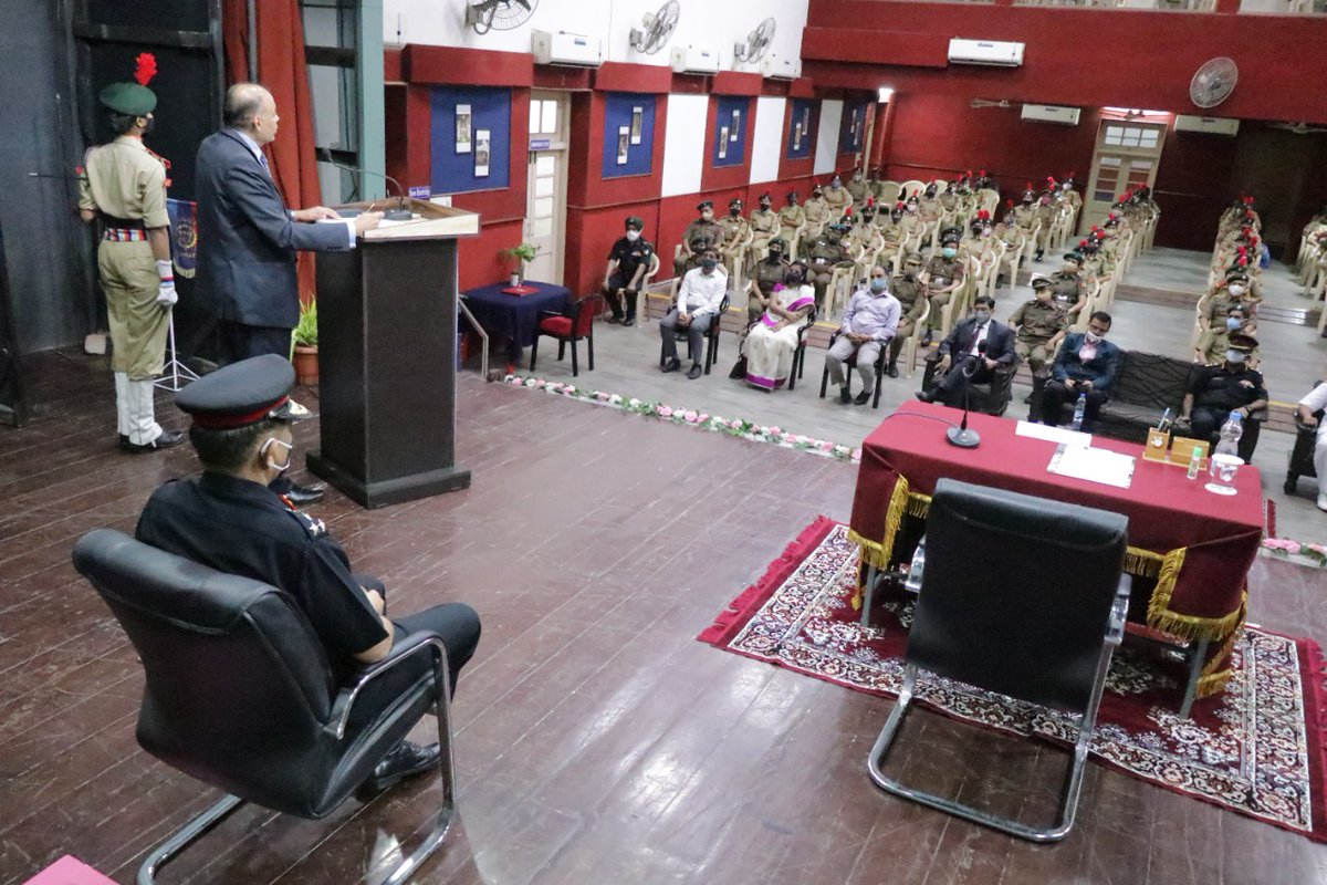 NCC_Dte_Gujarat's tweet photo. #NationalCadetCorps Dr Ajay Kumar Def Secy addressed &amp; interacted  with Offrs,Staff &amp; NCC Cdts of Vadodara Group at Surat. The Def Secy motivated the cdts to give their best towards Nation Building
@drajaykumar_ias
@CMOGuj
@DefencePRO_Guj
@HQ_DG_NCC
@jitu_vaghani
@Bhupendrapbjp https://t.co/7PtCH46ATA
