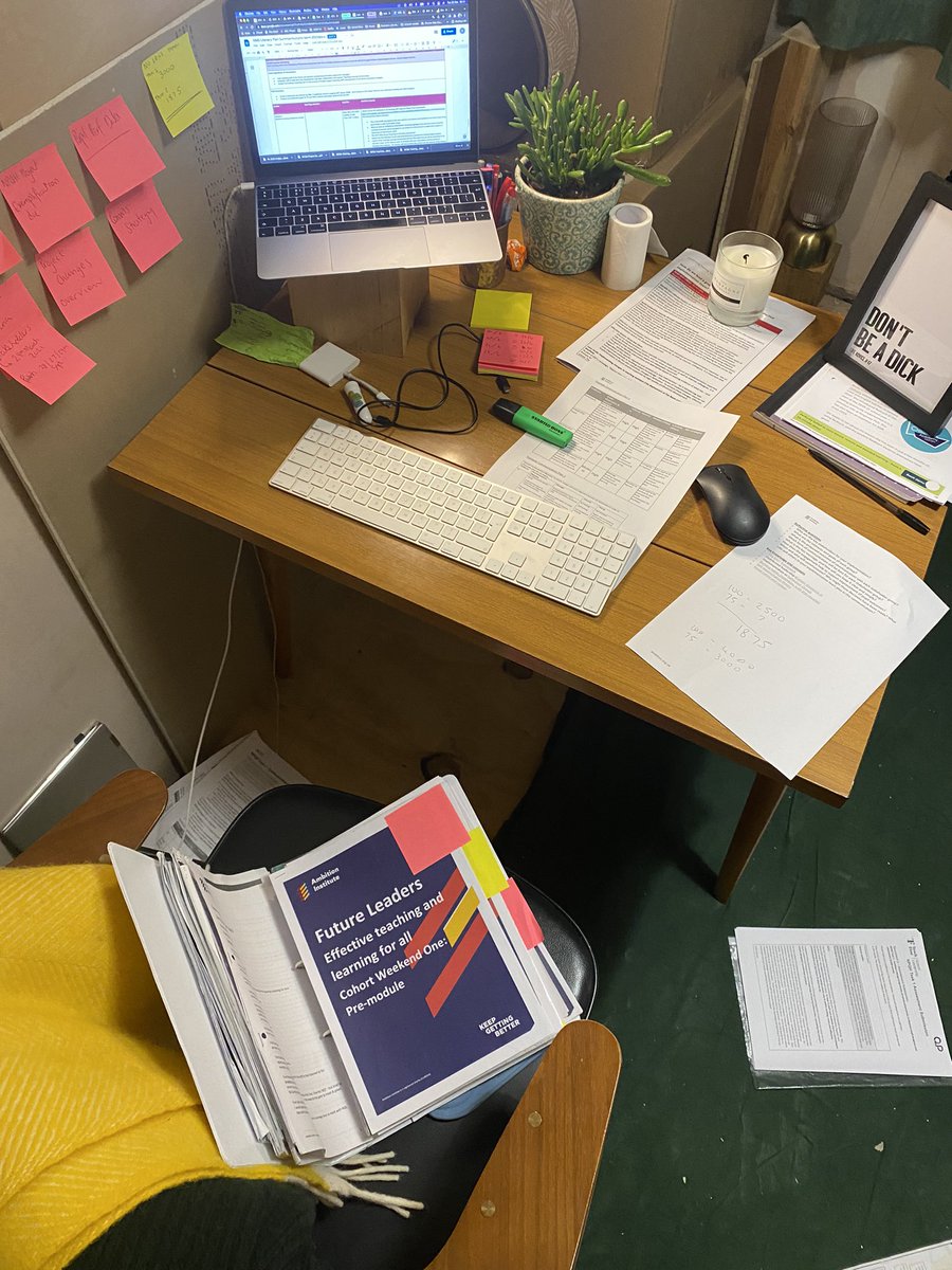 niamhsees's tweet photo. The one good thing that’ll come out of another #CovidChristmas is leaving my #NPQH in 2021…4567 words to go @Ambition_Inst #FutureLeaders2020 #PLG9 got me covered 💚💛🧡 https://t.co/UUF6CkjD4z