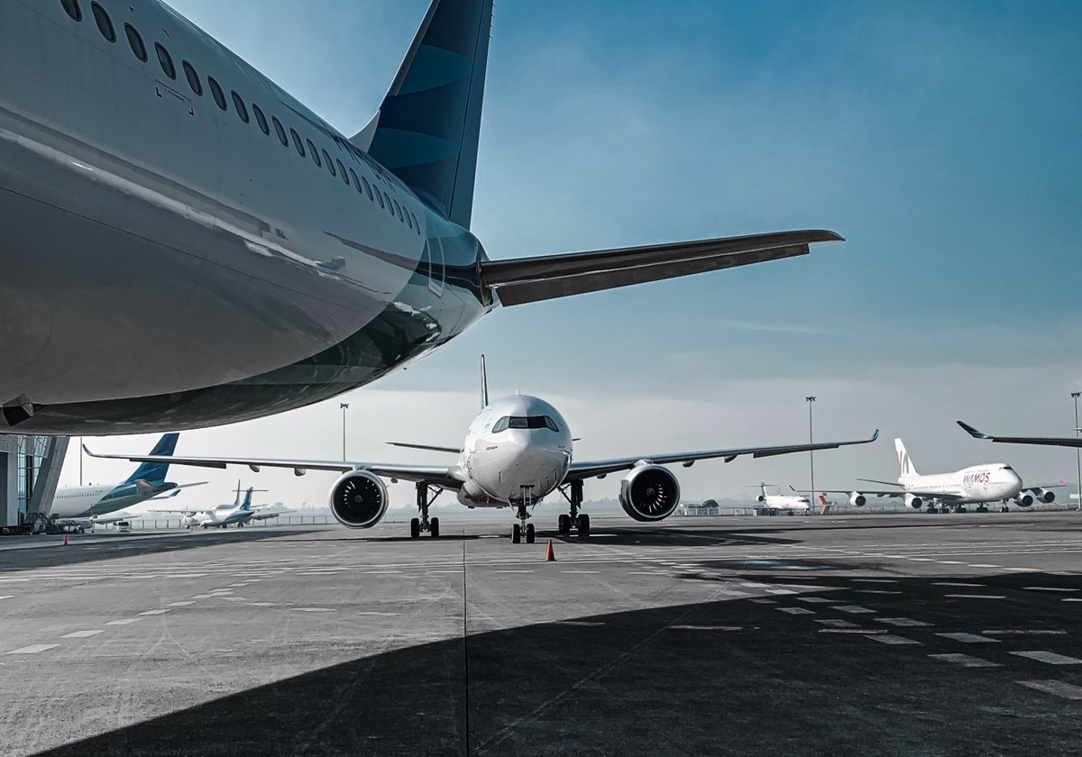 News24's tweet photo. JUST IN | Covid-19: US announces end to SA travel ban

https://t.co/lTevN7BOmj https://t.co/o4sqmJEB0V