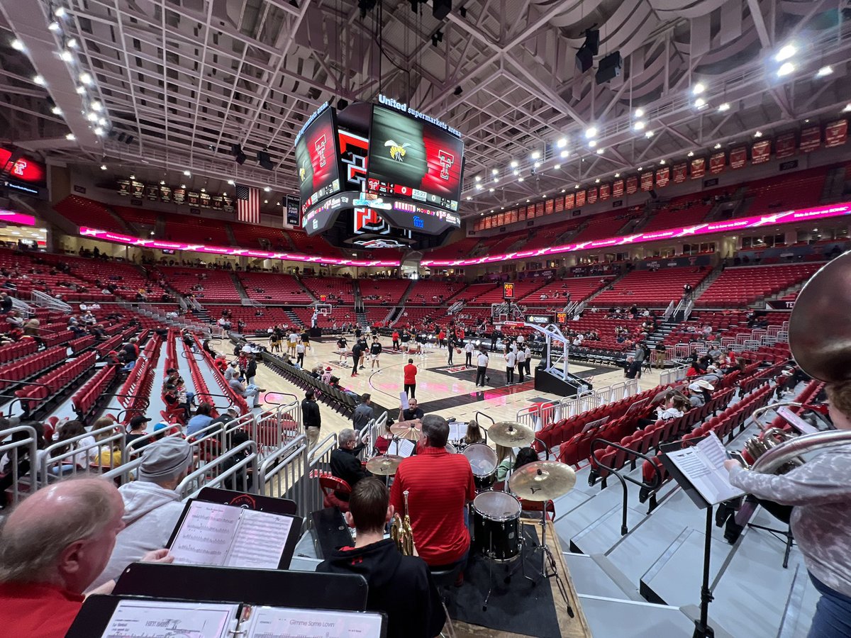 GoinBandAlumni's tweet photo. Alumni CJs are here and ready to play! #WreckEm https://t.co/FUSj9WZ4yF