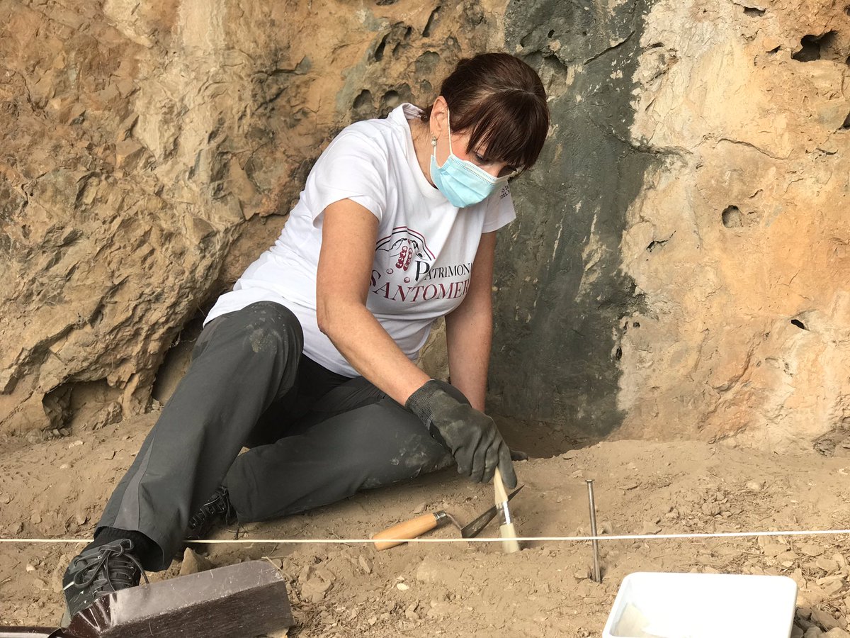 PSantomera's tweet photo. Iniciamos la Campaña de #Sondeos en el BIC de la Sierra de Orihuela y el entorno de Los Ásperos. Proyecto desarrollado entre Ayto. de Santomera y Asociación @PSantomera en el marco de #SantomeraMilenaria. Abrigo de la Capilla y Sima Guillamón https://t.co/fePgobCTkv