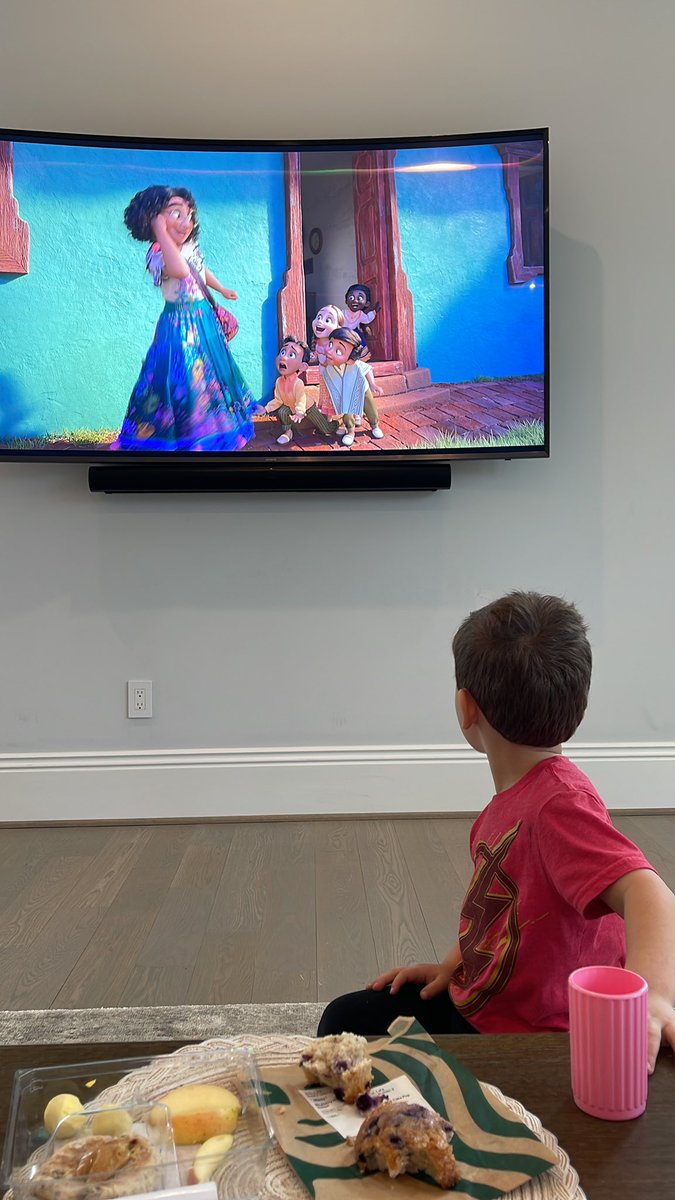 MissyLiveFit's tweet photo. @iamstephbeatz @DisneyAnimation On repeat 🥰 https://t.co/FzBi1LVXsC