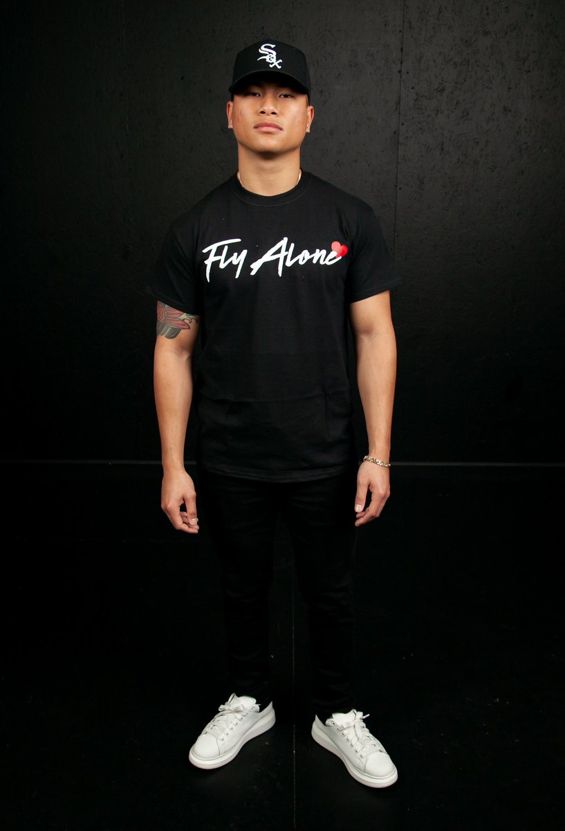 flyaloneapparel's tweet photo. Our Fly Alone t-shirt collection Stay True shirts will be dropping next Friday January 7th, on what going to be called #FlyAloneFridays . This will include logos on the front and back of shirt ❤️🚀

📸 @petey_vision https://t.co/9x59R7Sp7s