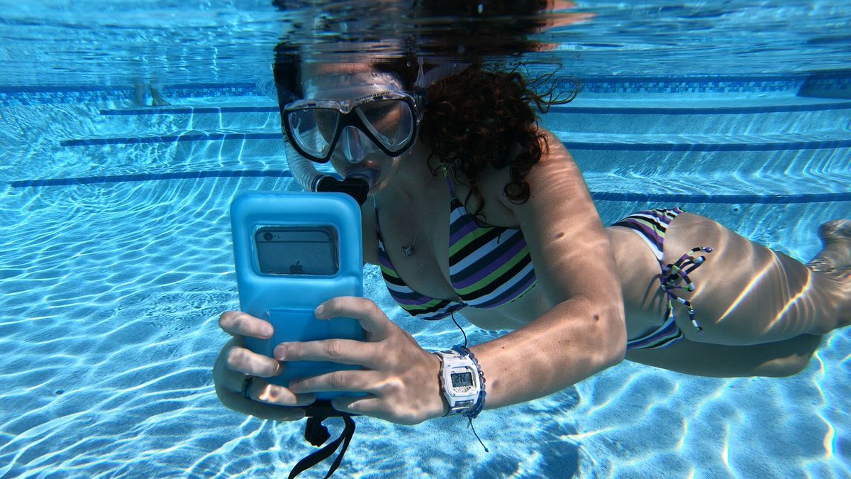 The Aqua Case has buoyancy and floats on the water surface. The bright colors make it easy to find. Never lose your cell phone while in the water.
aquacase.net
.
#underwaterpics #underwaterlife #WaterProofCase #WaterSports #kayak #pictureskayaking #waterproofphonecase