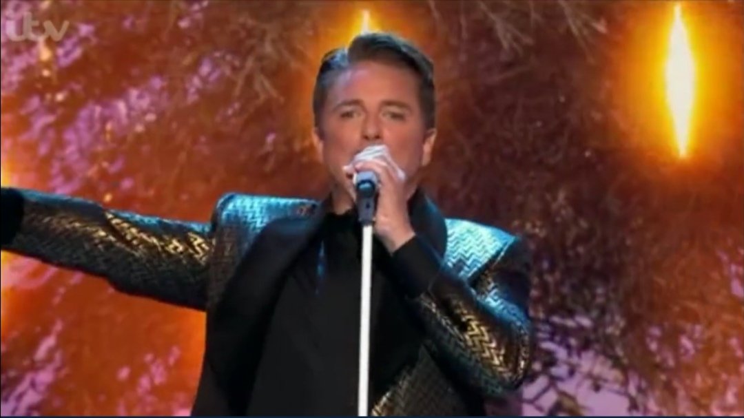 Xandra732's tweet image. In honor of the repeat of #allstarmusicals tonight here are a few more Screencaps of @JohnBarrowman The Greatest Show. ❤️ Thank you @itv!