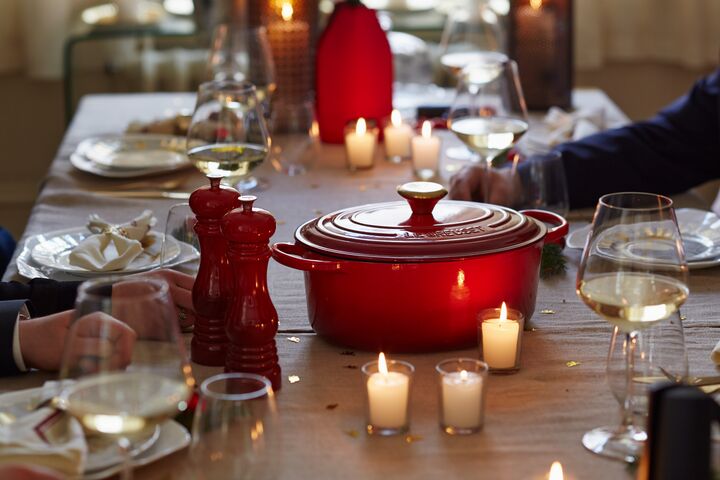 🍾 ...un poco de inspiración para la decoración de la mesa del último día del 2021🥂

lecreuset.mx

#Cena #Rojo #Cherry #Blanco #White #Familia #Cotton #FelizAño #FinDeAño #Inpiracion #AñoNuevo #Decoracion #LeCreusetMx #AlegriaDelColor #LaAlegriaDeCocinar