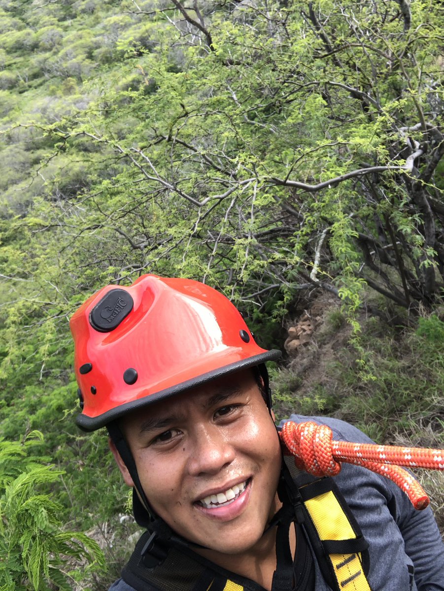 YogiRandul's tweet photo. Rappelled down the crater to clean up fallen water bottles and cameras at the Diamond Head Trail #CERFP https://t.co/t9z6lAeDka