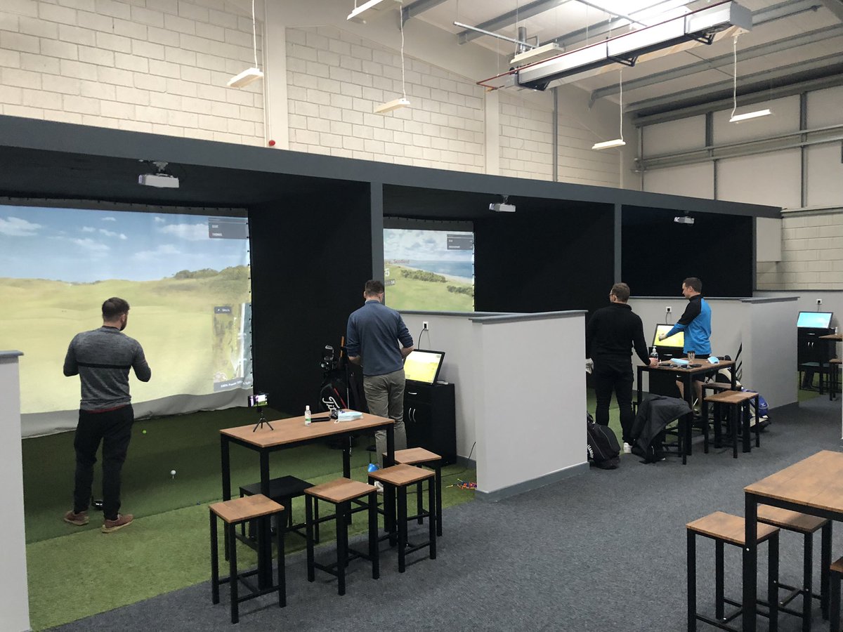fairwaysgolfF's tweet photo. Royal Portrush next door to Royal Troon!
#fairwaysgolfstudios #teamfairways https://t.co/bUtD2JPlEN