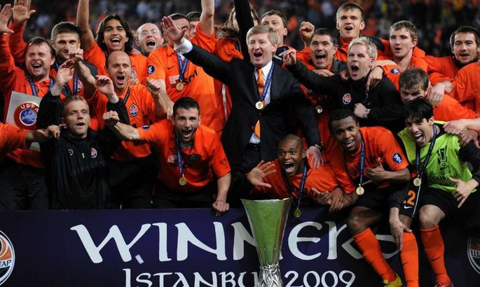 Шахтер выиграл кубок уефа. Вердер шахтер финал кубка уефа. Шахтёр кубок уефа 2009. Шахтёр лига европы2009. Шахтер донецк кубок уефа 2009.