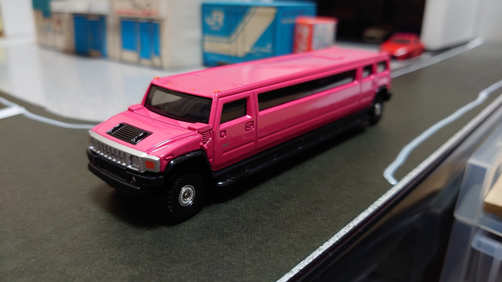 みくる ロングトミカ新車 ハマーh2 リムジン ハマーのリムジン仕様 屋根が開くので 中まで見れる 出来は素晴らしい トミカ ハマーリムジン T Co Zqkepya8yo Twitter