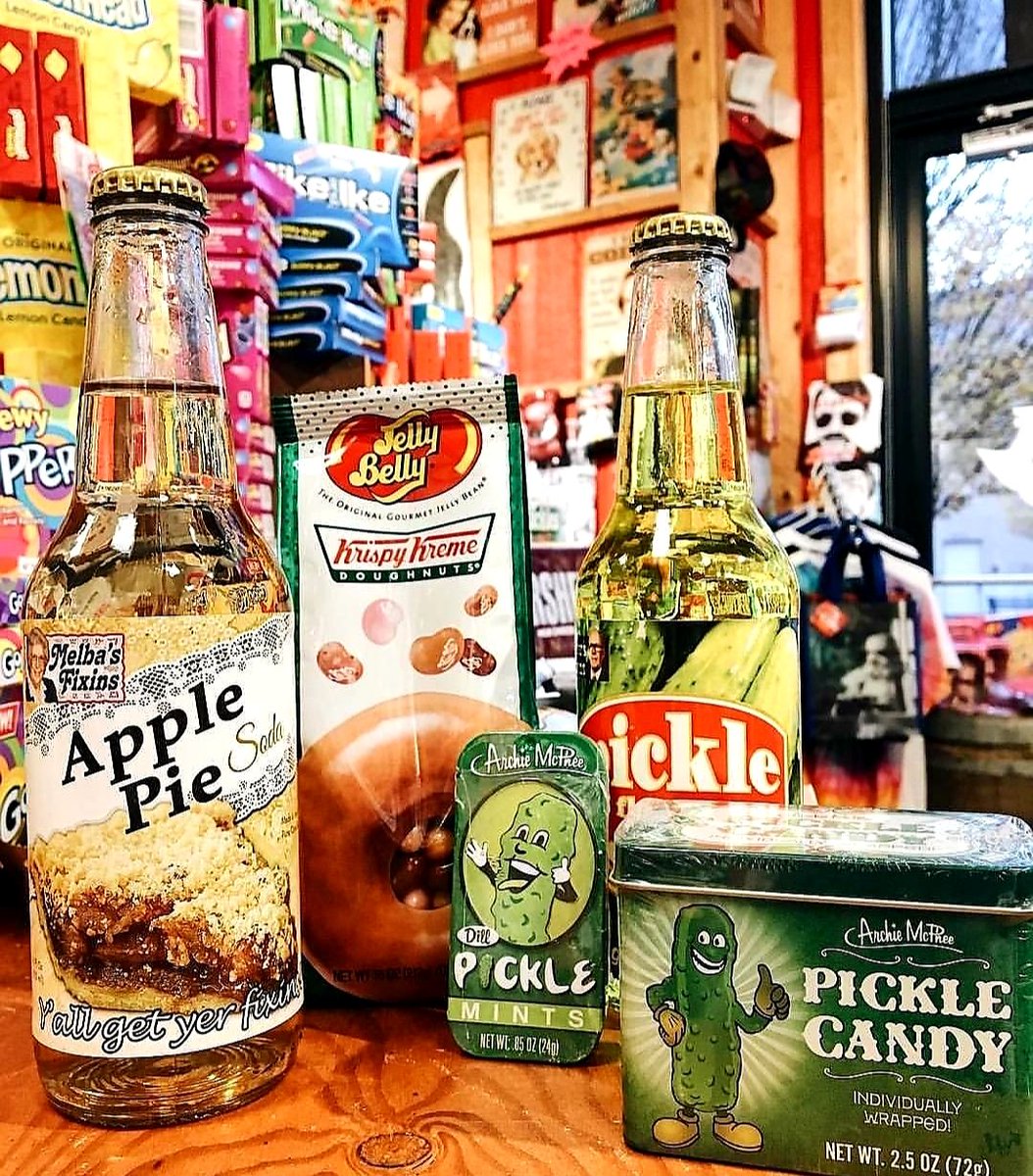 RocketFizz's tweet photo. We're a little sweet &amp; a little salty! 🚀

#RocketFizz #lestersfixins #melbasfixins #picklesoda
#jellybelly #applepie

*items vary by location* https://t.co/5hRIvy01Z0