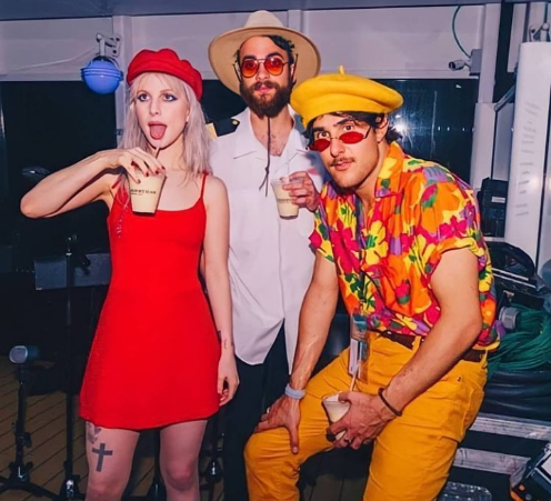Pcharts's tweet photo. Paramore has surpassed 900 million streams in 2021 on Spotify. https://t.co/5CFbc8MgtX