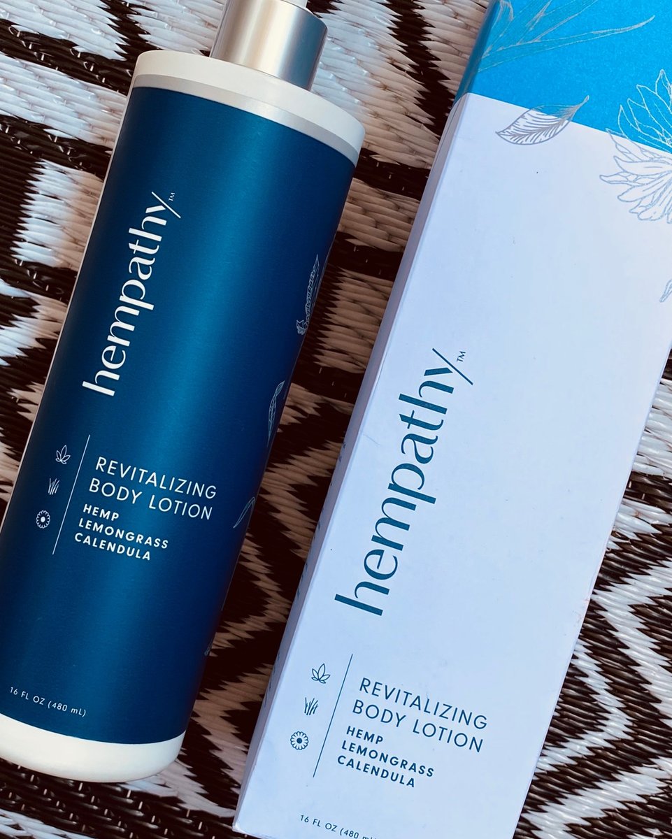 hempathyliving's tweet photo. Smell like a spa, support the environment!

#GreenBeauty #ecoskincare #greenbeautylovers #hempathy https://t.co/EjAXPs76cF