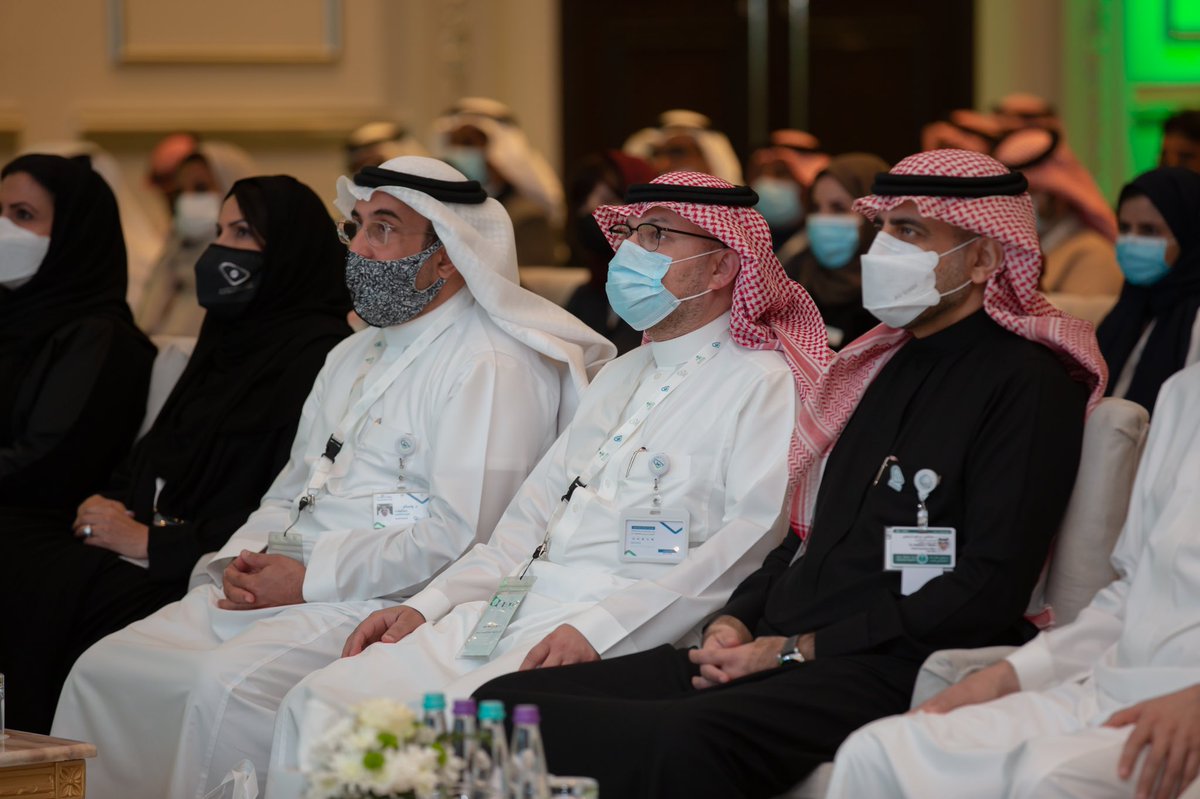 RN_Rayed's tweet photo. تشرفت بتغطيتي اليوم لفعاليات #المؤتمر_الدولي_السنوي_الأول_للجمعية_السعودية_للتمريض 
بعنوان  #افاق_جديدة_لمهنة_التمريض في السعودية: الطريق نحو #رؤية_2030 https://t.co/o0FSbXdMvl