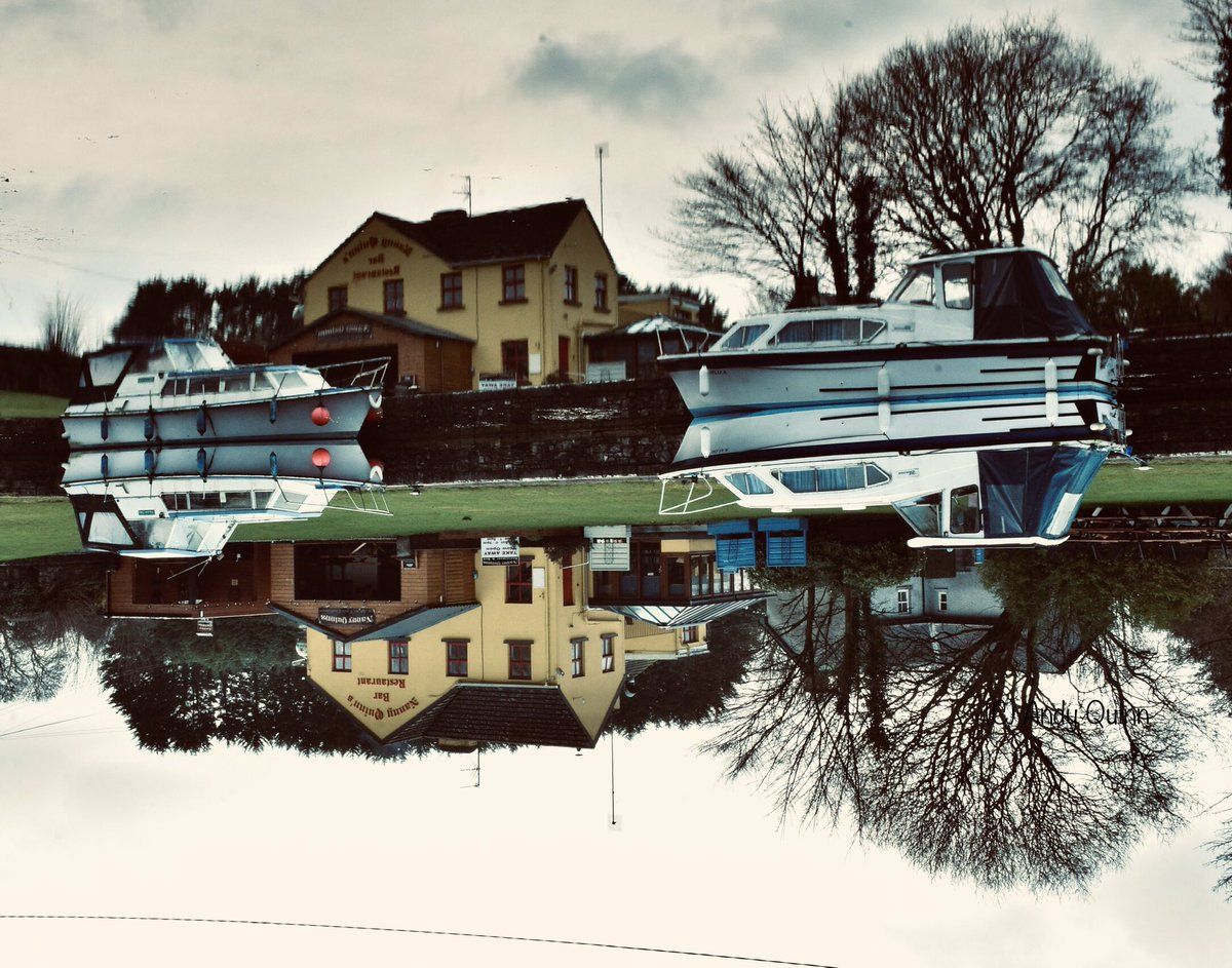 Out and about today around the local canals. Very still water.

So still, that I’ve inverted the image and it looks just the same. Turn the photo upside down to see the correct orientation.