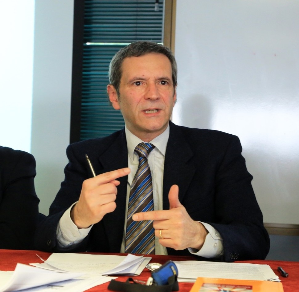 AClimatica's tweet image. Con gran dolor informamos que Carlo Tassara, unos de los fundadores del CISP, falleció el 26 de diciembre.Reconocido experto de América Latina, gran profesional y apasionado docente.Hará mucha falta a todos nuestros amigos y colegas del CISP.Enviamos un fuerte abrazo a su familia