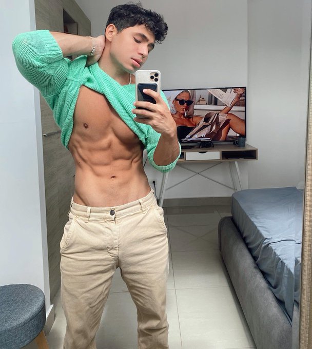 🍏🐿 https://t.co/OHWJlUiNYE