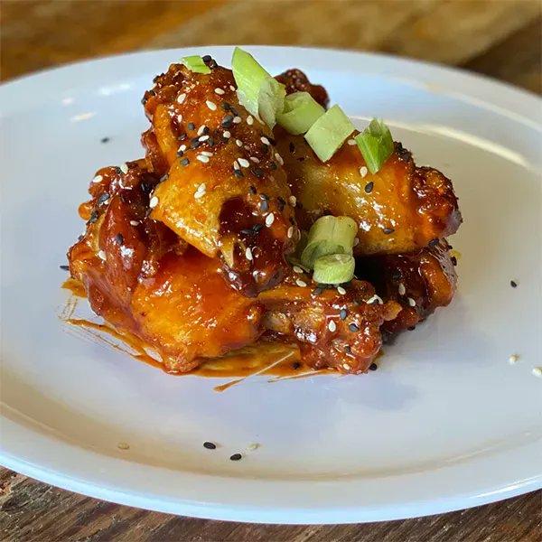 If you haven't been in for our wings, you're missing out! 😉 Join us for dinner six nights a week. View our menu at buff.ly/3F8trs3. 

#Raleigh #RaleighNC #RaleighRestaurants #WadePark