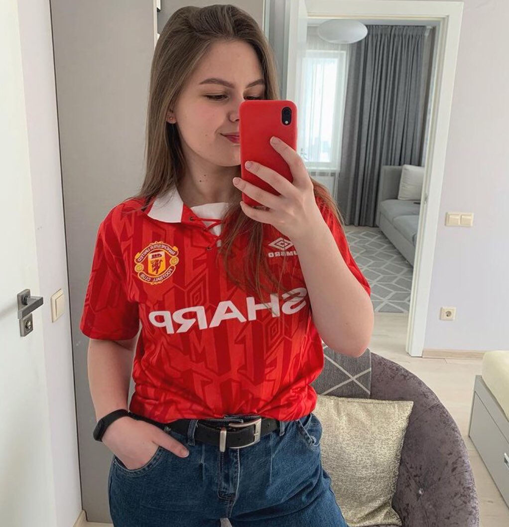 Igorello97's tweet photo. #болельщицаманчестерюнайтед #MUFC #MUFC_FAMILY #MUN #mufcse #mufctransfers #mufclive #MUNCHE #MUNMCI #MUNLIV #MUNARS #MUNTOT #Igorello97 #Igorello #i97 #Игорелло #Игорелло97 #MUNBUR https://t.co/4DhVoqnivG