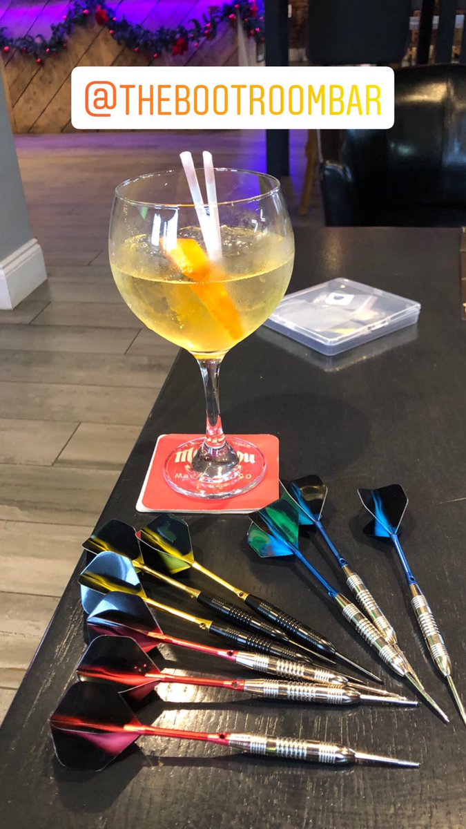 sparkley_gem_'s tweet photo. Back to work tomorrow but wishing I was drinking gin and playing darts 🎯 darts assembled by me 🥳 @TheBootRoomBar1 https://t.co/MAf6xyhBvD