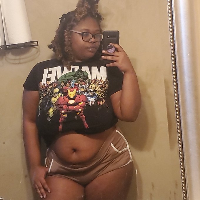 Thick 😊💜 #NewProfilePic https://t.co/rjei2UknNl