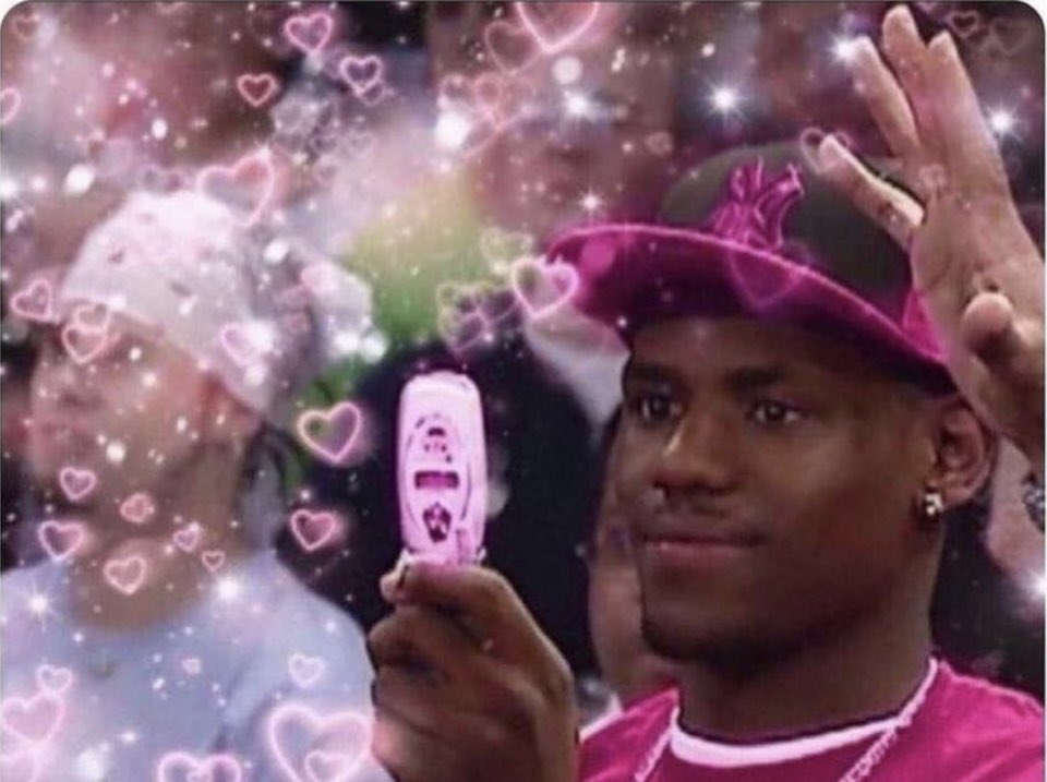 _Carlimarie_'s tweet photo. Me recording my boyfriend doing absolutely nothing because I’m completely obsessed 😍🤩🥵 https://t.co/d44MLhrQaH