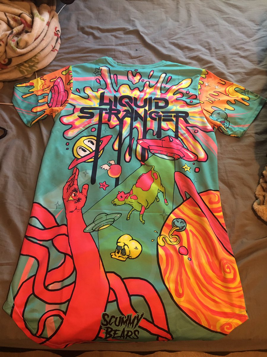 __vndeeznutzz's tweet image. my @LiquidStranger &amp;amp; @ChampagneDrip tees came in! can’t wait to wear the Liquid Stranger tee on sunday at #CountdownNYE 🔥🥳
#LiquidStranger #ChampagneDrip #NewYearsEve