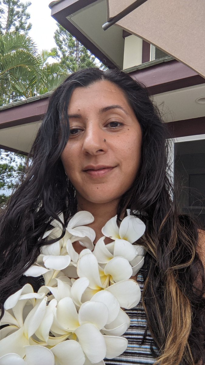 elishkaa's tweet photo. In Iran I had to cover my hair since I was 7. I would've been jailed if I disobeyed. A guard at my university checked my clothes to let me in. I had nightmares of it yrs after moving to the States
Some say hush, speaking of this creates Islamophobia but my fear is real
#LetUsTalk https://t.co/kgzNOWcnJA