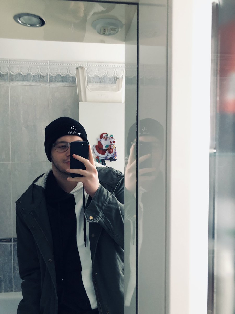 coldart_'s tweet photo. Sembro un uovo, ma è caruccia❤️✨ #gay #gayita #gayitalia #gayitalian #gaymer https://t.co/YruOgkEYbh